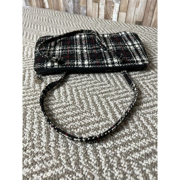 Vera Bradley Over the Shoulder Purse - Picture 4 of 8